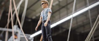 Spielfigur im Lager Personnage du jeu dans l'entrepôt